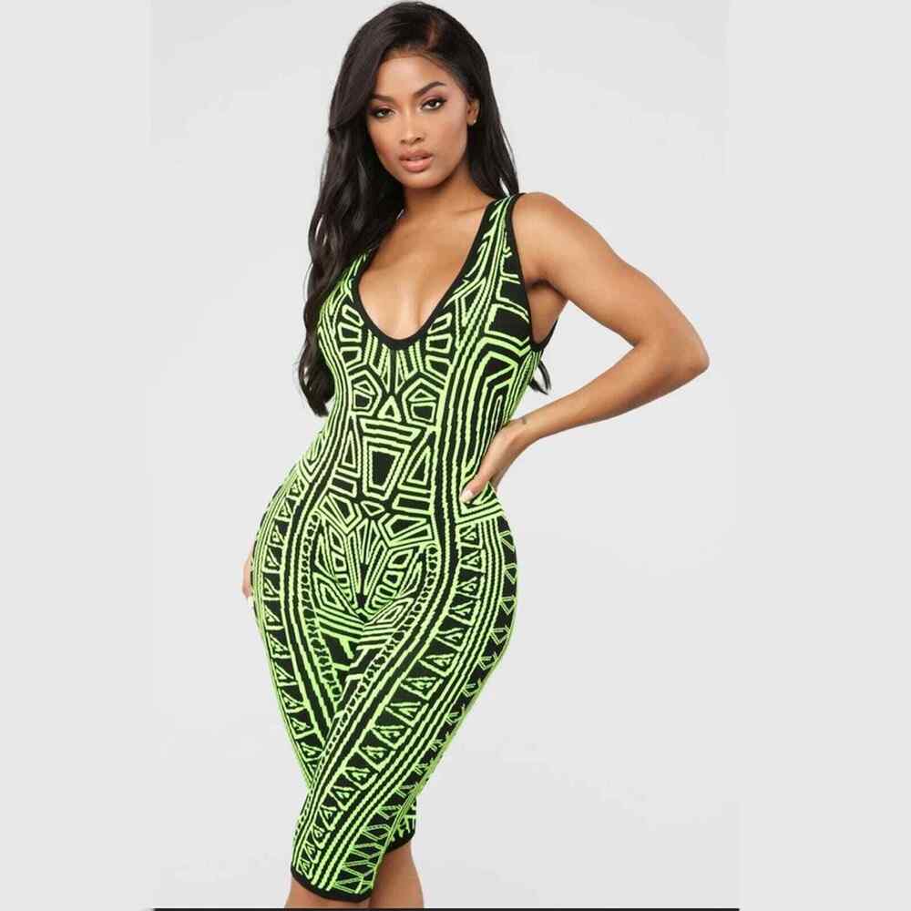 CODIGO Black & Neon Yellow Bodycon Romper Shorts Woman's Size Large NWOT NEW